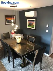 Luxurious Apartment in Brossard with Terrace - Image 3