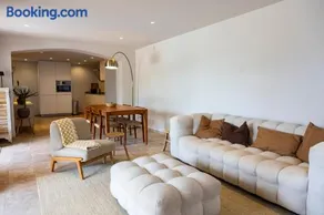 Voll ausgestattete weiträumige Villa mit Terrasse, Pool und Grill | Strandblick - Image 4