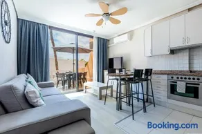 Paradise Court Suites - Image 2