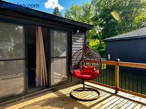 2-bedroom Lake Front Cottage in Harwood ON #2 - Image 3