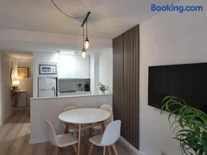 Acogedor apartamento con piscina compartida y opción a parking - Image 4