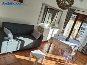 Apartamento vacacional totalmente equipado con terraza | Vistas a la montaña | Admite mascotas - Image 2