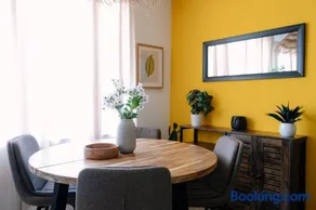 NDK - UrbanLux Altus 2BDR Penthouse FREE Parking - Image 3