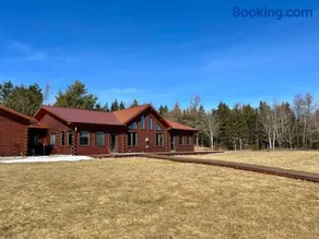 Geese Villa Log House - Image 2