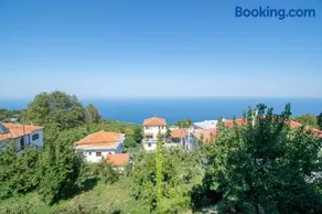 Traditional Guesthouse 4 Epoches - Image 2