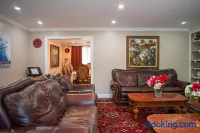 National Harbor Guesthouse - Image 4