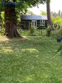 Tiny home in Grade 1 listed church garden - Image 3