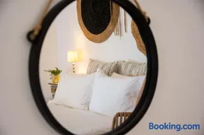 New! PaxosWhite Sea View Apartments & Studios! - Image 3