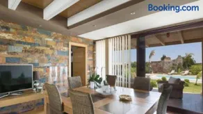Villa Giulia Luxury Suite - Image 3