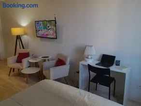 Patriarca 617, wifi, cozinha, à 2 quadras dos pontos turísticos do centro e do metrô - Image 3