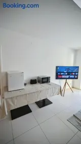 Moderne Wohnung mit Traum-Balkon - Image 1