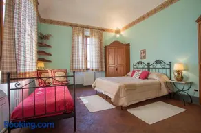 Beautiful Villa in Peccioli With Private Swimming Pool - Image 5