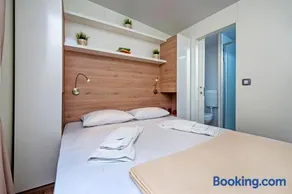 Mobile Homes Delta Marine at Campsite Lopari - Image 1