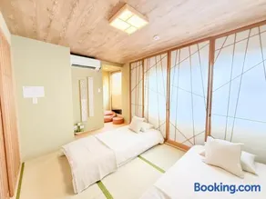 Ōimazato-Japanese Garden Japanese Entire House with T a t ami Rooms for 8 & 5 Minutes Walk to Imazato &2 Baths 2 Toilets &Direct to Namba and Nipponbashi - Image 4