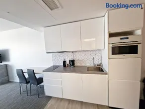 Seaside Park Private Apartment by Villmaris - Image 5