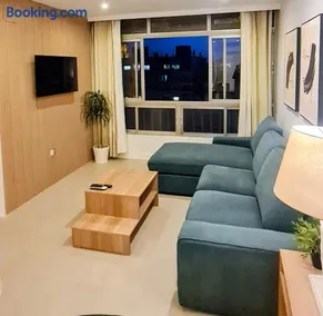 Apartment Sky Cervantes - Image 1