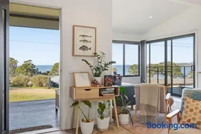 Coastal 2BR Escape, Steps to Beach, Dining and Bar - Image 1
