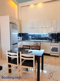 Premier Sea Apartment - Image 2