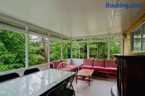 Comfy Cottage in Georgian Bay - Rockwood #9 - Image 3