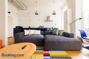 Stylish & Spacious Notting Hill Loft - Image 1