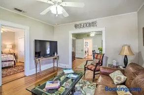 Georgetown Vacation Rental Close to Town Square! - Image 3