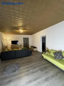 Acogedor apartamento vacacional apta para familias con terraza, jardín y barbacoa | Vistas al jardín | Admite perro - Image 2