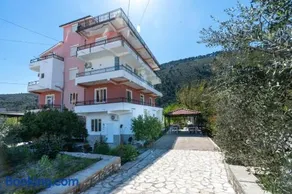 Villa Deart Berat - Image 1