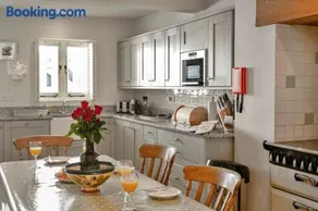 Finest Retreats - River Cottage - Image 2