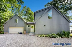 Oceanfront snowbird-friendly home on the beach with washer/dryer & fireplace - Image 2