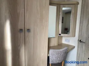 Emmanuel Holiday Home - Image 5