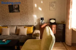 Charming Apartment in Saburtalo - Image 2