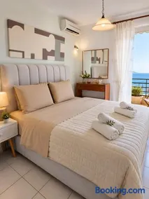 Glyfada beach two floors apartment 2-3 people - Image 2