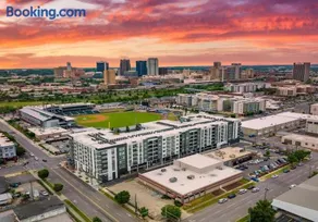 Luxury 2BR Steps from Railroad Park - Image 3