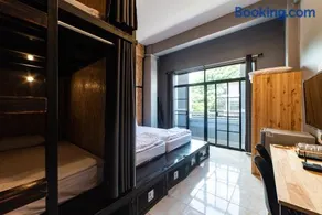 Joox B - Serviced Apartment - Image 3