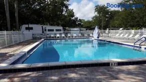 Cozy Tiny Home Near Disney World & Orlando Parks! - Image 2