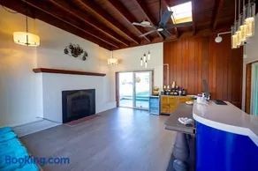 Edgewater Beach Inn - Image 3