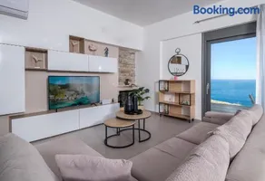 Rock of Angel Villa with Amazing Sea view! - Image 4