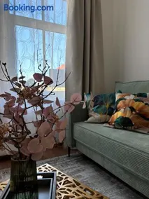 Apartment 45 - Moderne, ruhige 2 Zimmer-Wohnung mit WLAN in Wittenberge, Komplett ausgestattet mit EBK, ideal für Business, Privataufenthalte, Radfahrer sowie kurze und längere Aufenthalte - einzeln oder als Paar - Nahe Bahnhof, Zentrum - Fahrradgarage - Image 4