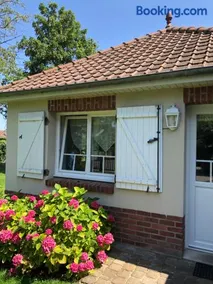 Chambre d'Hotes Les Hortensias - Image 2