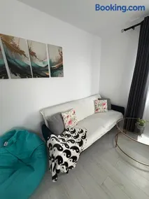 Lake View Apartment Iasi - Image 3