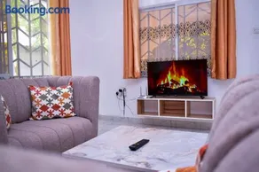 Villas - Beach 2 km, Wifi, SmartTV, Parking - by Mango Tree Cottages Kilifi - Image 4