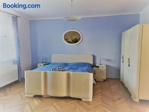 Cottage next Svihov castle - Image 1