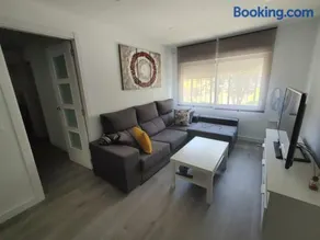 Piso Montequinto 4 habitaciones - Image 1