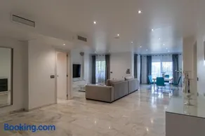 Luxury Vacation Villa - Image 5