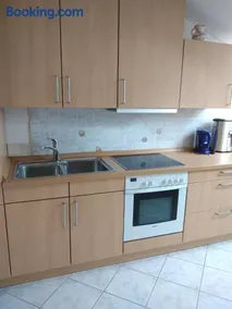 Bernie Apartments - Image 3