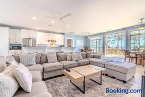 Daufuskie Oasis 6BR Family Home - Beachfront - Image 3