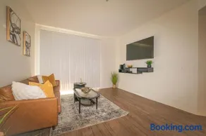2 bed in Marina Del Rey- Flash holiday deal! - Image 2