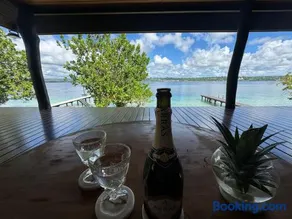Aroe Island Beach House - Image 4