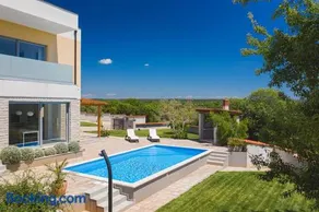 Villa White - Image 1