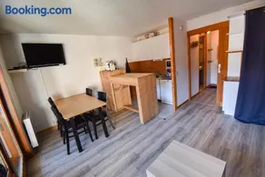 L'Enchalpe, Grand et lumineux studio avec coin montagne 5 personnes, 60m des pistes, PISCINE COUVERTE, WIFI, grand balcon expo EST, DRAPS NON COMPRIS - Image 2